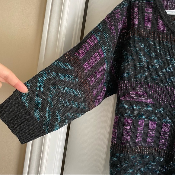 NEW Forever 21 Sweater - Picture 4 of 7